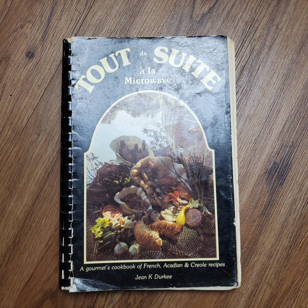 Tout De Suite A La Microwave Cookbook 1977 by Jean‎ K. Durkee Spiral Bound
